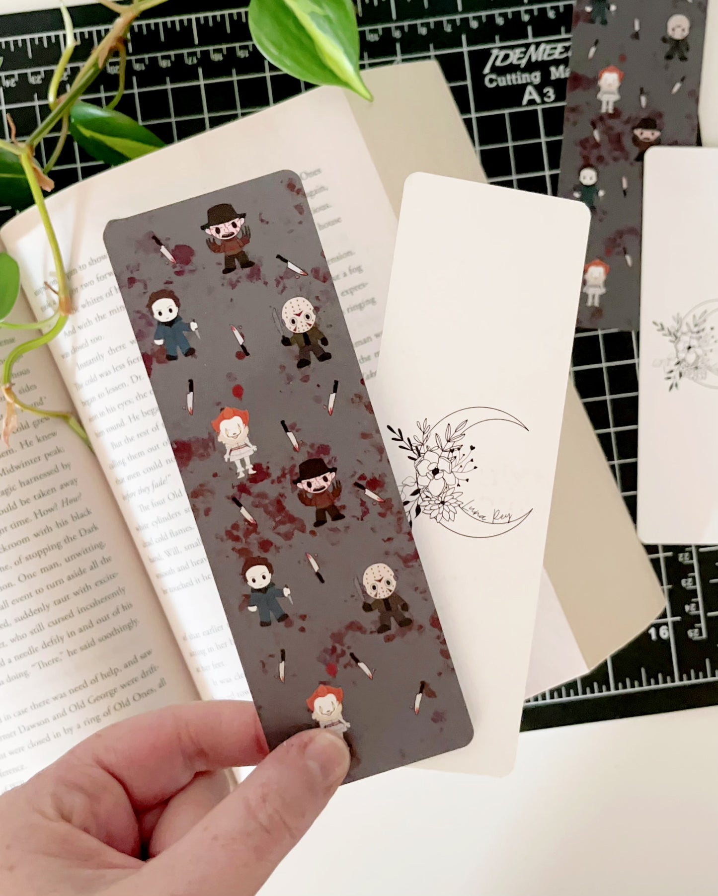 Slasher bookmark